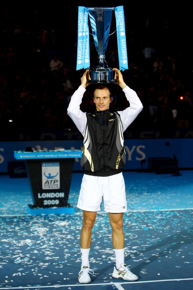 Nikolay Davydenko can say he beat all 2009 grand slam winners after crushing Juan Martin del Potro on Sunday in the ATP World Tour Finals.  (Julian Finney/Getty Images)