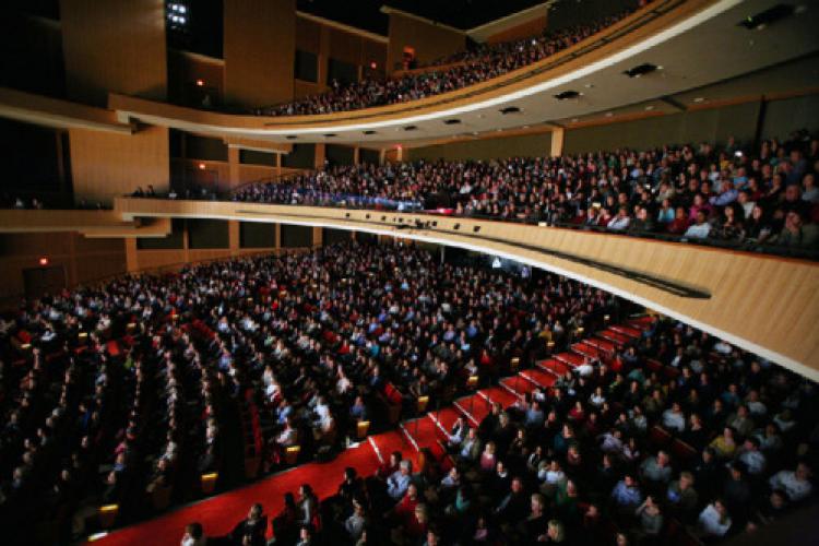 A sold-out audience saw Shen Yun's show in Durham, North Carolina last season. Shen Yun returns to the Triangle for two shows on Jan. 16 at Memorial Auditorium in Raleigh, North Carolina. (Yue Han/The Epoch Times)