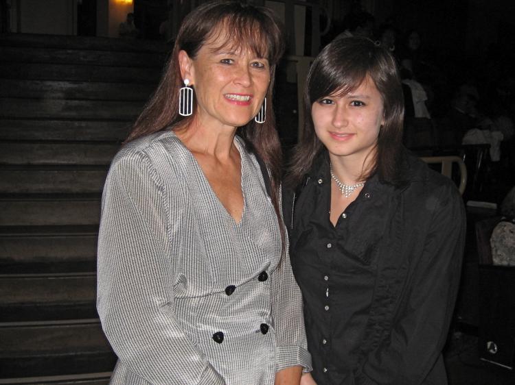 Ms. Fernandez and her daughter Maile at the Shen Yun in Escondido (The Epoch Times)