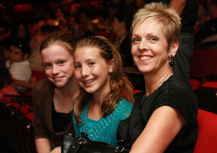 Fritha King (R) at the Mid-Autumn Spectacular.  (Victor Chen/The Epoch Times)