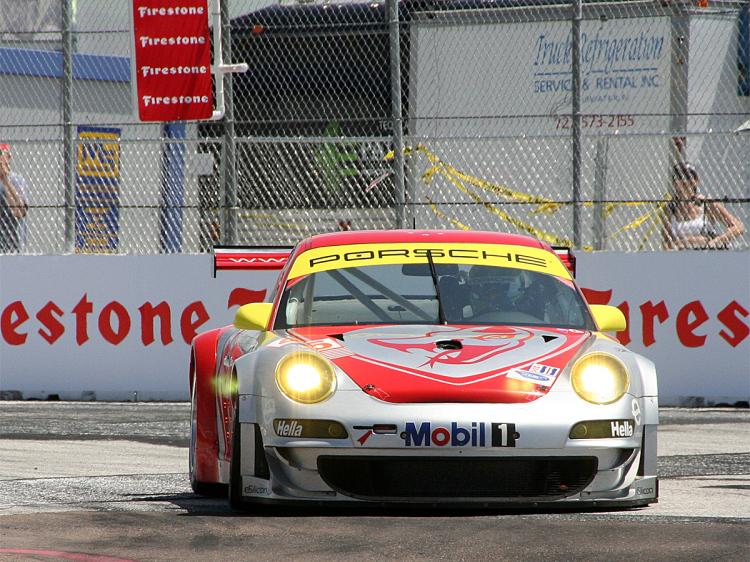 Jörg Bergmeister and Wolf Henzler drove this Flying Lizard Porsche RSR to the GT2 championship in 2008.  (Sherwood Liu/The Epoch Times)
