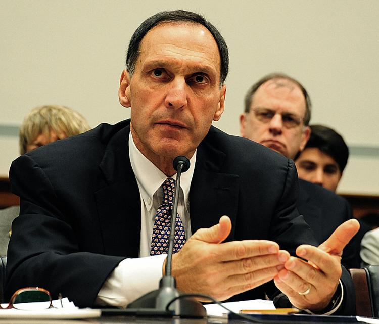 Richard S. Fuld Jr., former CEO of Lehman Brothers, testifies Oct. 6, 2008 on Capitol Hill in Washington, DC. A report has blamed risky moves and accounting 'gimmicks' for Lehman's failures. (Karen Bleier/AFP/Getty Images)