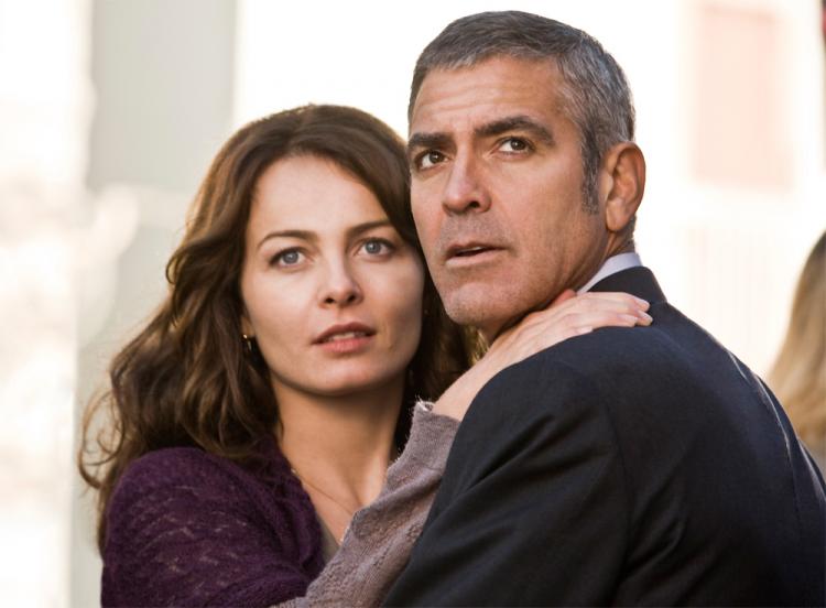 George Clooney (R) and Violante Placido (L) star in director Anton Corbijn's suspense thriller 'The American,' a Focus Features release. (Giles Keyte)