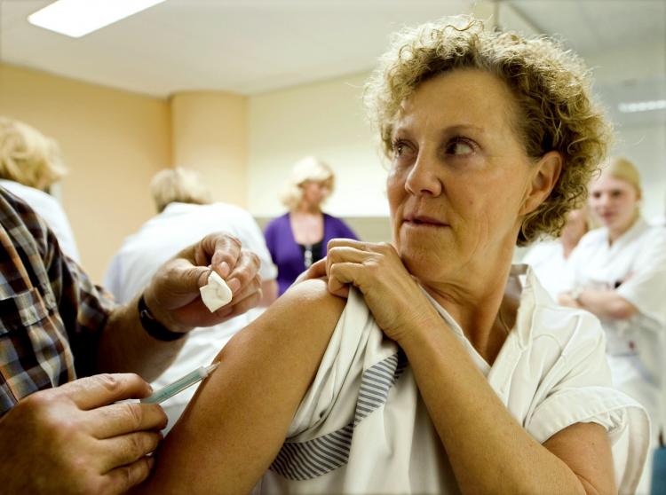 28 percent of health care workers said that they won't get a flu vaccine, a report said this week. (MARCO DE SWART/AFP/Getty Images)