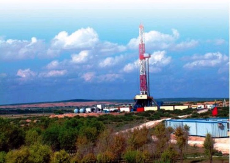 The oil and gas production facility in Uushin Banner, Inner Mongolia. (Photo from SMCOCA)