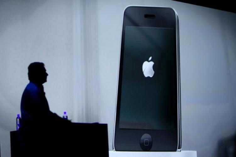 IPHONE 4G EXPECTED: At the WWDC09, Apple Senior Vice President of Worldwide Marketing Phil Schiller announced the iPhone 3Gs during his keynote in San Francisco. At WWDC10, Apple is expected to officially announce its new Apple iPhone 4G. (Justin Sullivan/Getty Images)