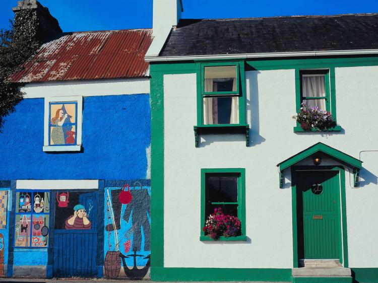 Irish houses (Photos.com)