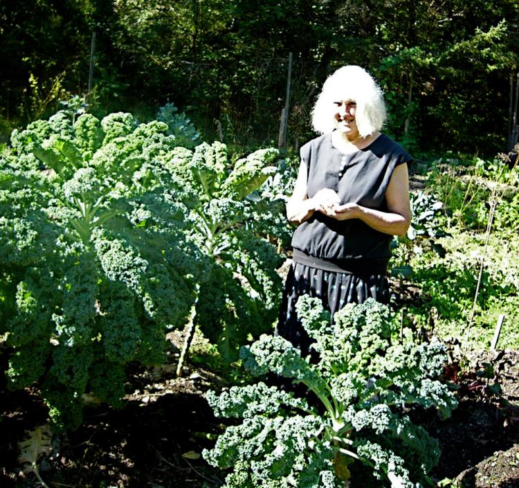 Kale is a great source of magnesium. (Louise Valentine/The Epoch Times)