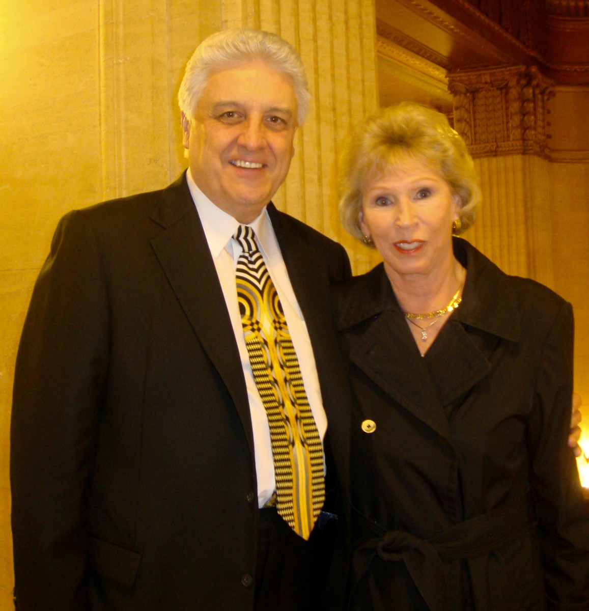 Mark Ullan, founder and CEO of Unique Solutions, and his wife Joyce enjoyed Shen Yun Performing Arts on April 21 at Chicago's Civic Opera House.(Paul Darin/The Epoch Times)