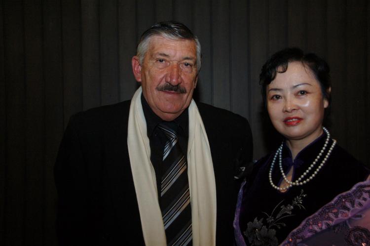 Michael Ruvio, a retired restaurateur who owned seven restaurants, and Ms. Jiang  (Matthew Little/The Epoch Times)