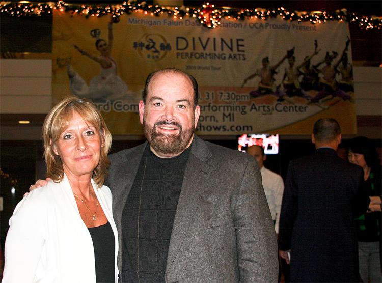 Mayor O'Reilly and his wife Christine saw a message of spiritual freedom in the DPA performances. (Sound of Hope )