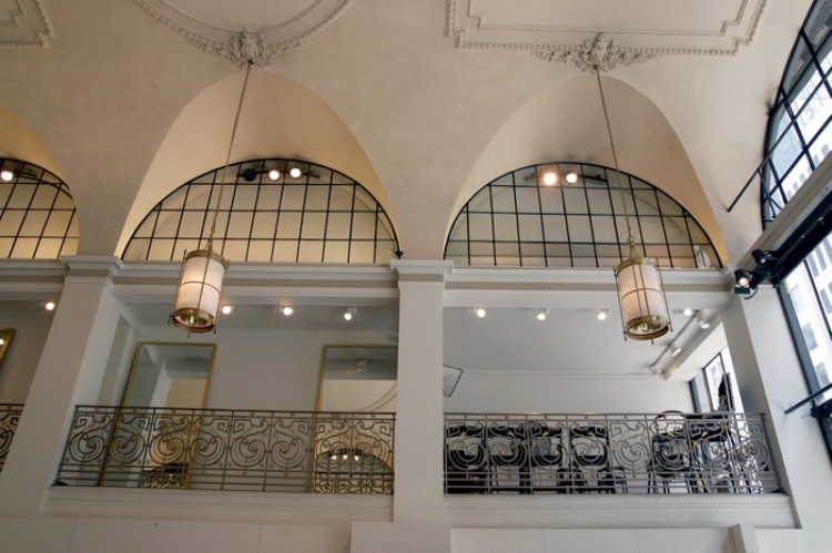 The balcony level of the retail store in the Charles Scribner's Sons building. (Tim McDevitt/The Epoch Times)