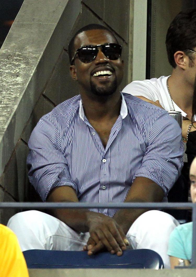 MTV VMAs 2010: Kanye West, pictured above, is slated to perform at the 2010 MTV Video Music Awards ceremony. (Al Bello/Getty Images)