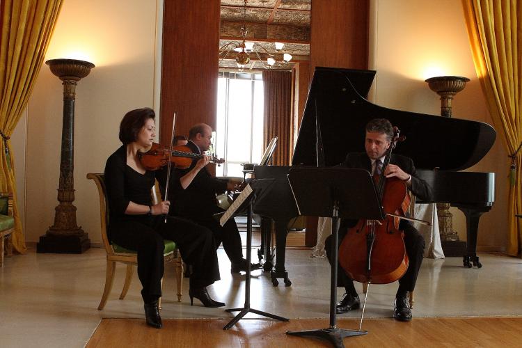 EXTRAORDINARY MUSIC JOURNEY: The Gryphon Trio, artistic directors of the 2009 Ottawa International Chamber Music Festival, performing at the festival launch on May 20. From left to right are violinist Annalee Patipatanakoon, pianist Jamie Parker, cellist Roman Borys. (Samira Bouaou/The Epoch Times)