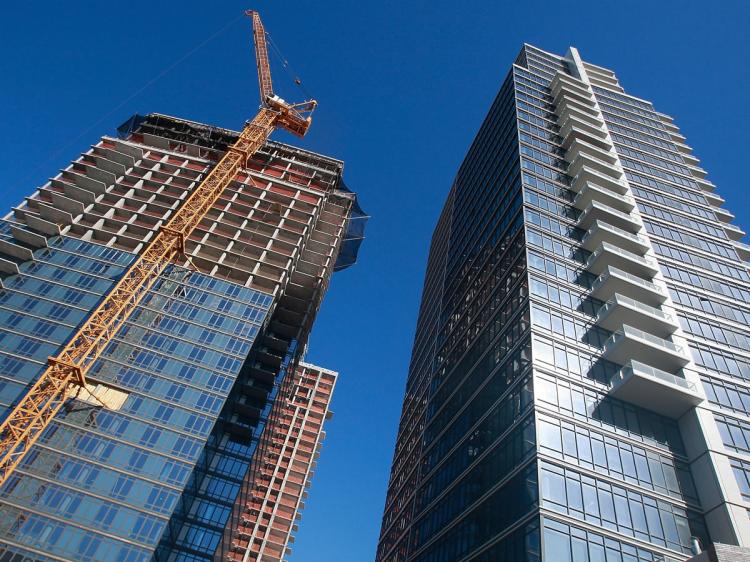 Construction continues on the waterfront Northside Piers luxury condominiums by U.S. homebuilder Toll Brothers Inc. February 17, 2009 in the Brooklyn borough of New York City. (Mario Tama/Getty Images)