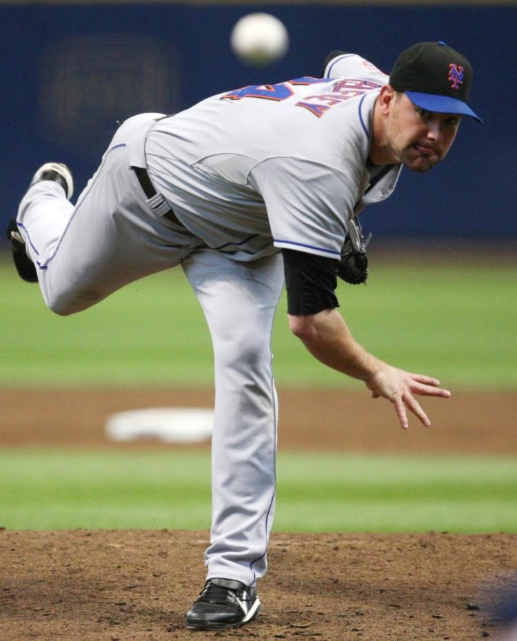MIKE PELFREY: Went 7.2 innings for the win. (Jonathan Daniel/Getty Images)
