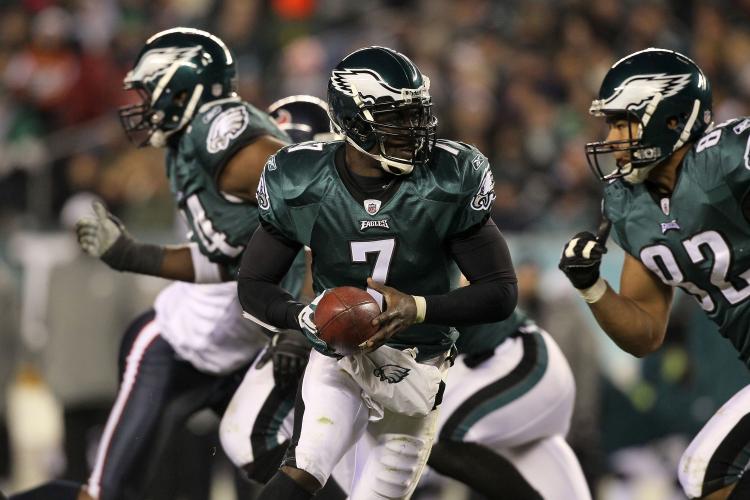 Michael Vick #7 of the Philadelphia Eagles must guard his team against complacency if they are to beat the resurgent Cowboys in Arlington. (Jim McIsaac/Getty Images)