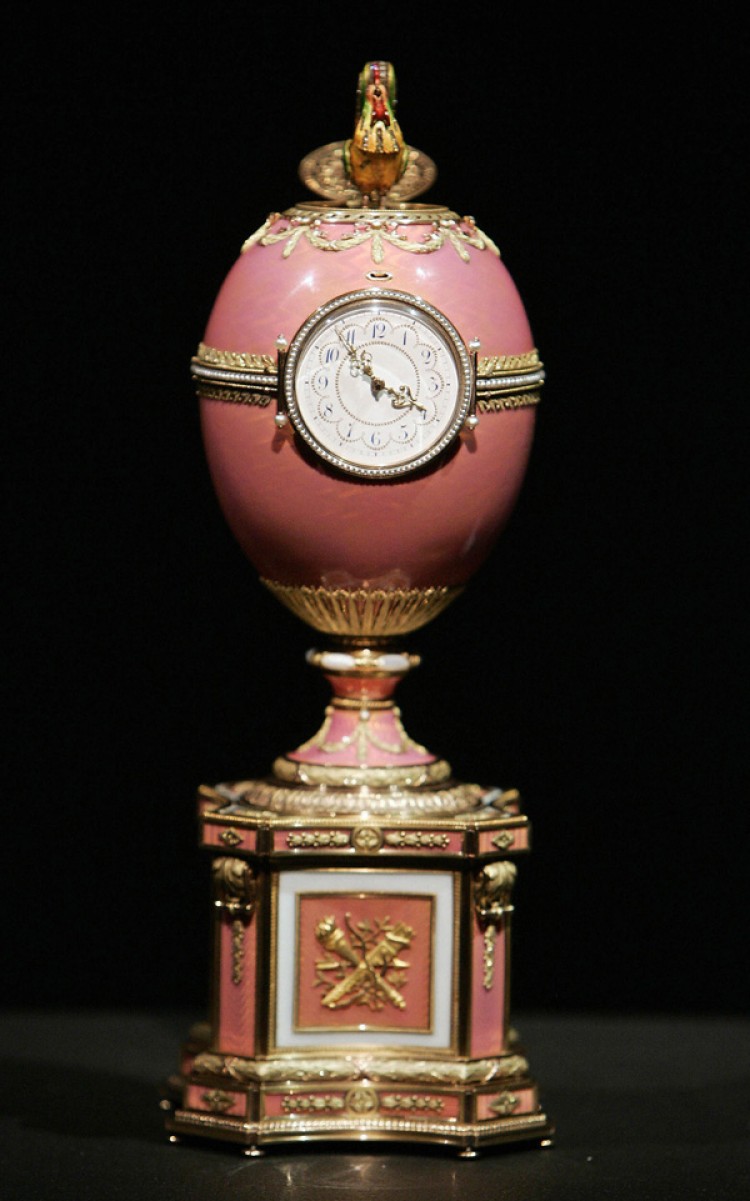 ROTHSCHILDS EGG: A Faberge egg created for the Rothschilds in 1902 was sold in 2007 for US$18.5 million to the Russian National Museum. (Shaun Curry/AFP/Getty Images)