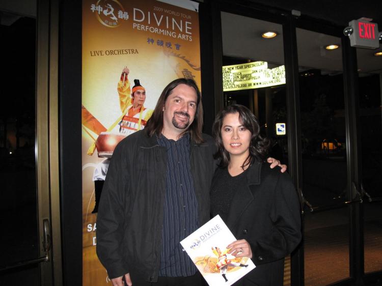 Mark Rasmussen with his fiancee Ms. Garcia at the San Diego Civic Theater. (The Epoch Times)