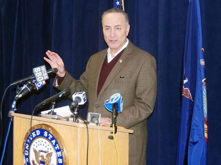 BODY SCANNERS: Sen. Charles Schumer emphasizes the need to balance security and privacy within the new airport security procedures.  (Catherine Yang/The Epoch Times)