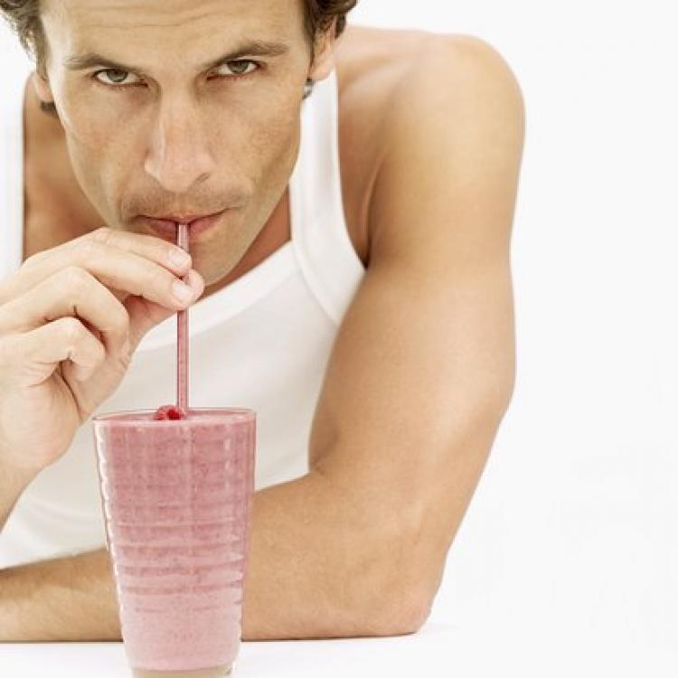 Good for the body? Consumer report shows that protein shakes can become harmful for users' health when consumed in excess.  (Photos.com)