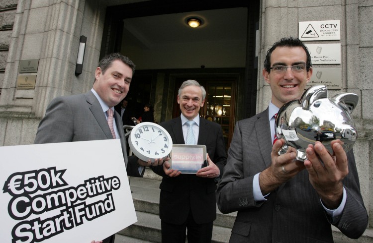 Left to Right : Tom Cusack Enterprise Ireland, Minister Bruton and Mike McGrath Supply.ie (Courtesy of Supply.ie)