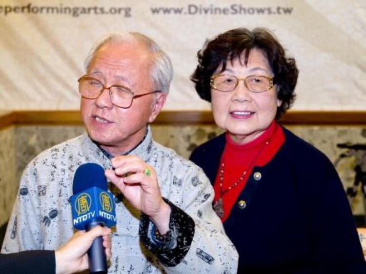 Chen Yueshan, an internationally renowned calligrapher, and his wife. (Tang Bin/The Epoch Times)