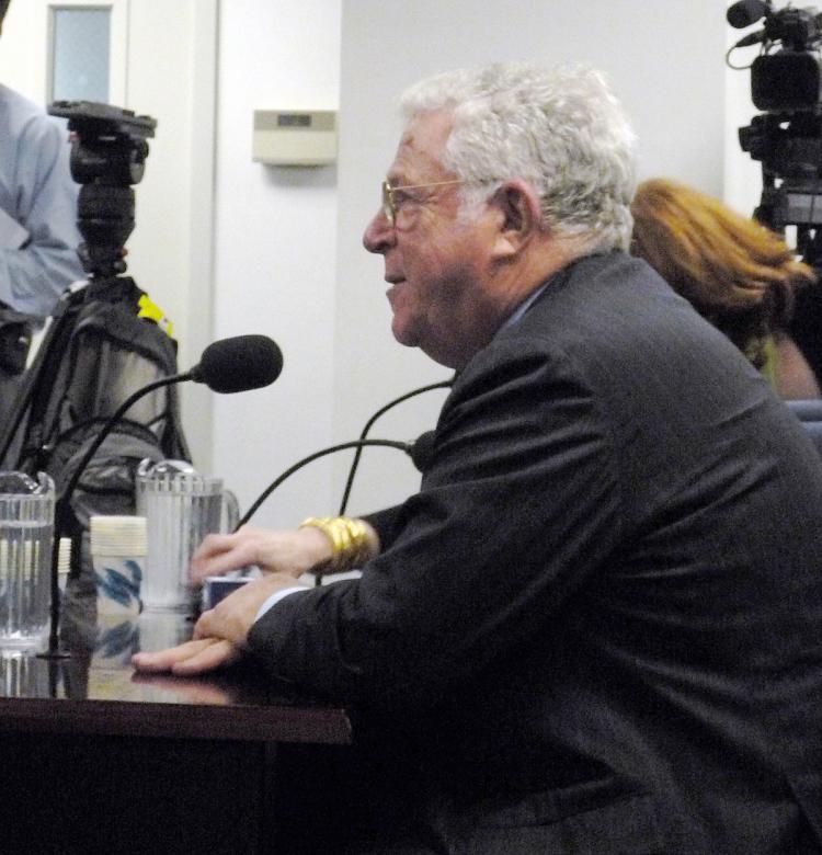 TRANSIT TROUBLES: Richard Ravitch spoke before a State Assembly committee about his recommendations for the MTA. Last week he presented his plan for the ailing transit authority. (Christine Lin/Epoch Times)