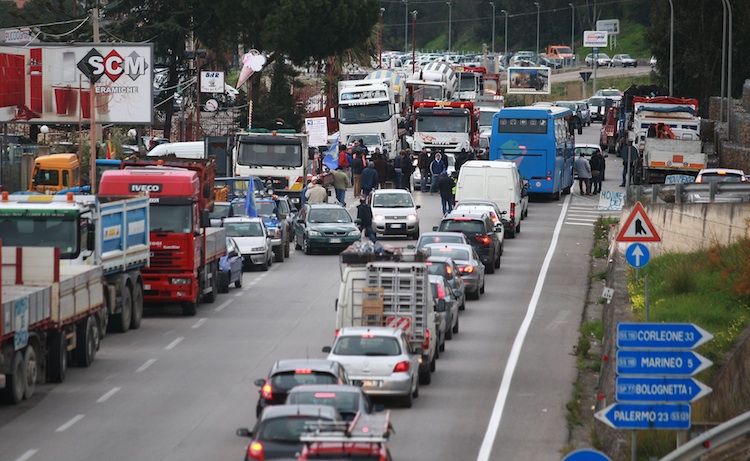 Truck drivers on strike in Scicily
