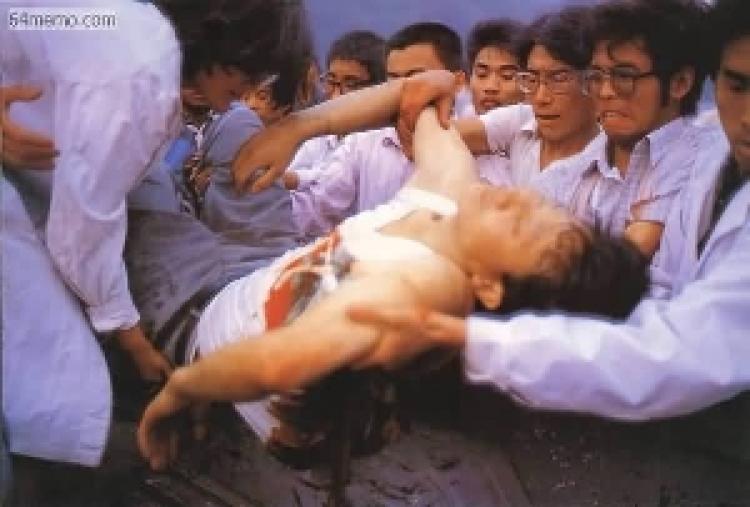 A student wounded by a bullet on Tiananmen Square on June 4, 1989. (NTDTV)