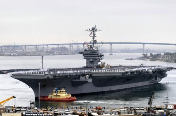 Nuclear powered aircraft carrier USS George Washington (CVN 73) leaving San Diego Aug. 21. (Stephanie Tigner, MCS 2nd Class/US Navy)