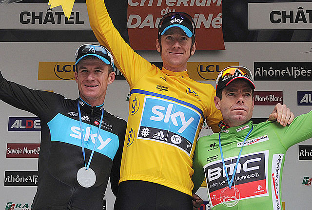 Sky's Bradley Wiggins (yellow) shares the Critérium du Dauphiné podium with teammate Michael Rogers (L) and BMC's Cadel Evans. (teamsky.com)