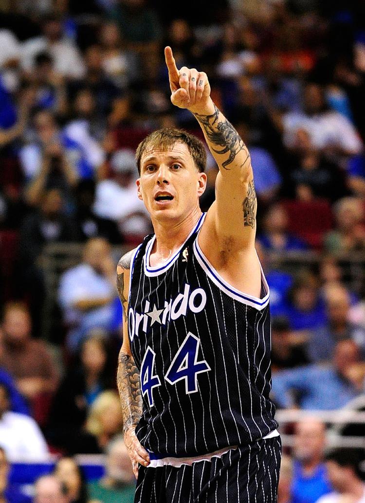 LATE SPARK: Jason Williams' back-to-back 3-pointers in the fourth quarter helped shift the momentum for Orlando against the Celtics on Thursday. (Sam Greenwood/Getty Images)