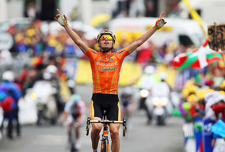 Samuel Sanchez, here winning Stage Twelve of the 2011 Tour de France, took the stage win and race lead in Stage Three of the 2012 Tour of the Basque Country. (Bryn Lennon/Getty Images)