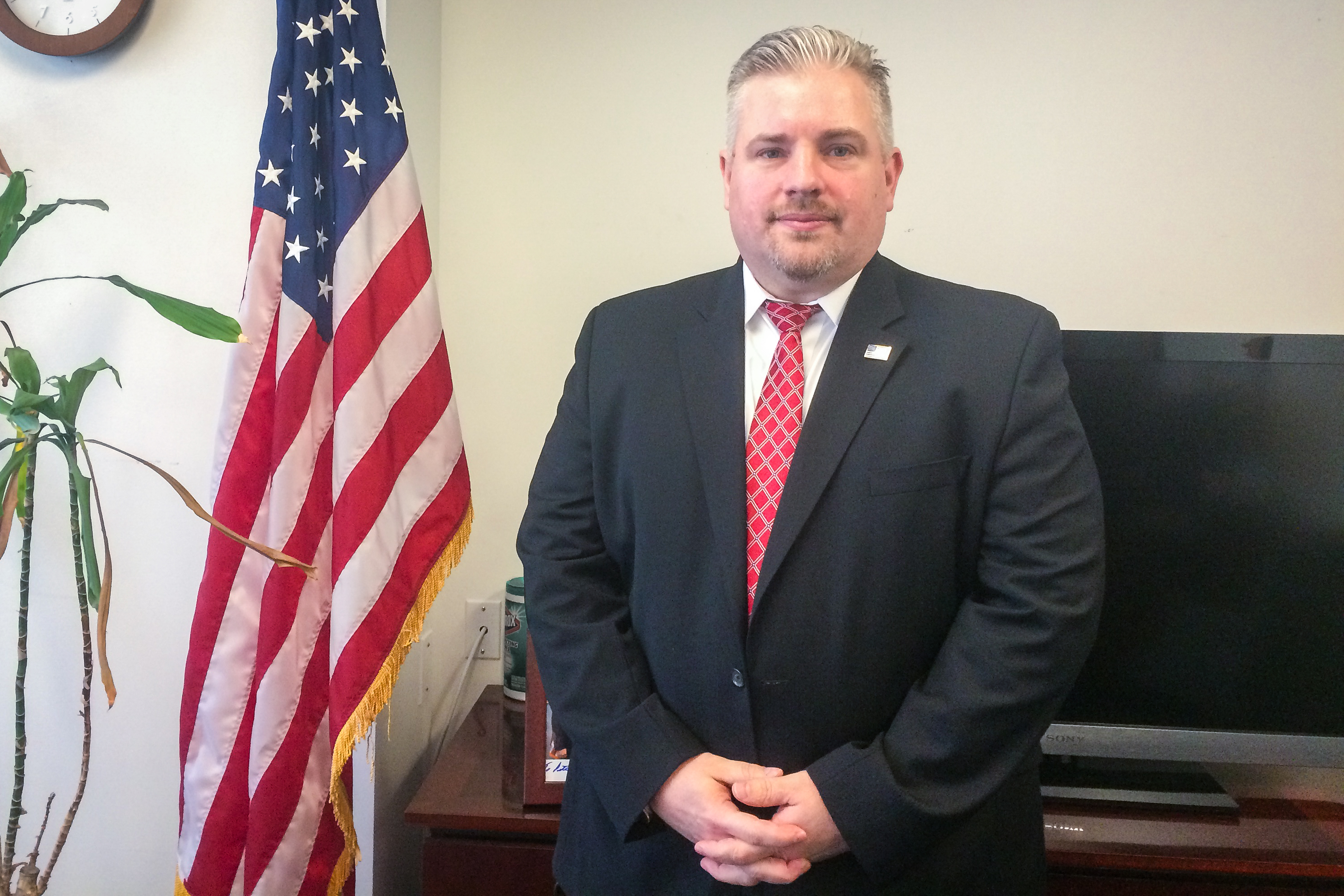 Peter Fitzhugh, deputy special agent in charge for ICE Homeland Security Investigations in New York at his office in Manhattan, May 11, 2017. (Charlotte Cuthbertson/The Epoch Times)