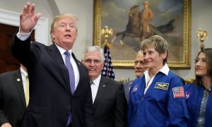 Trump Says US Will Go to Moon Again, Eventually Mars