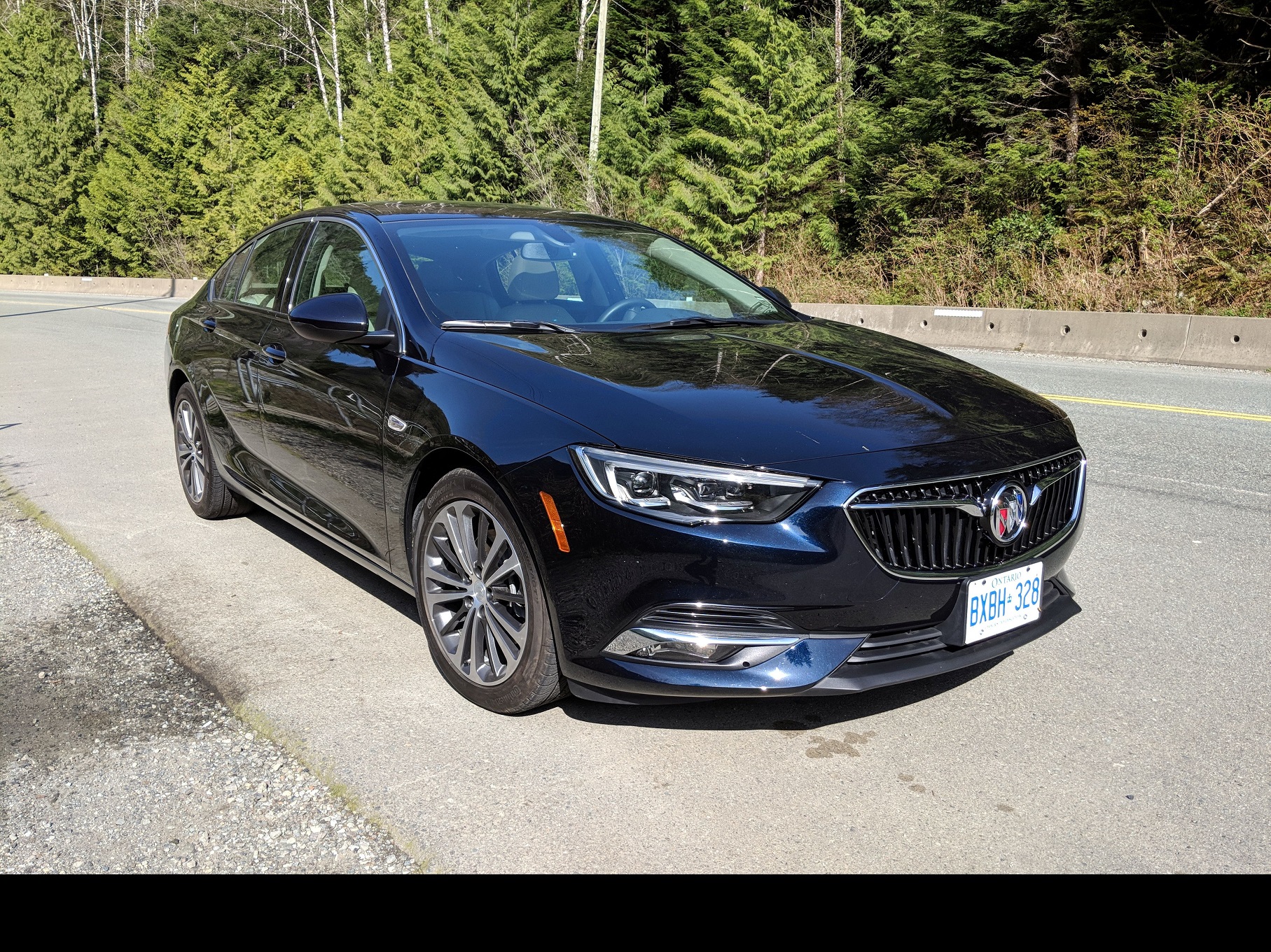 2018 Buick Regal Sportback and Regal GS