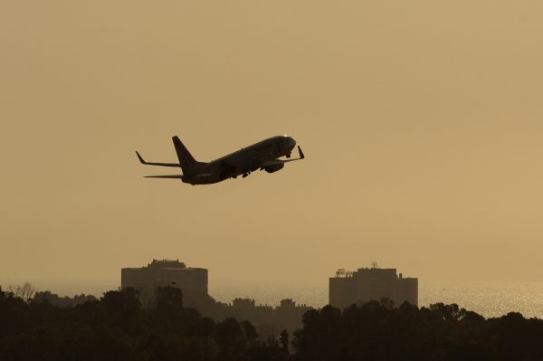 Airplane leaves malaga airport