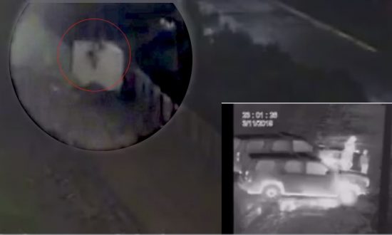 Smuggler Drops Girls Into Concertina Wire as Decoys to Help 10 People Cross U.S. Border Illegally