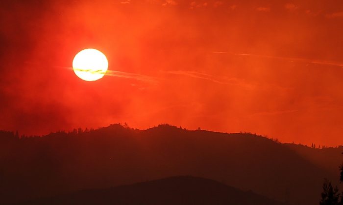 Setting sun. (Justin Sullivan/Getty Images)