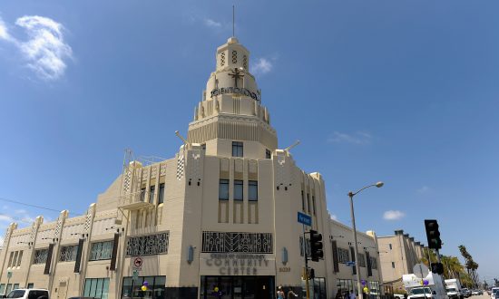 New Lawsuit Against Scientology Parallels NXIVM Case, Expert Says