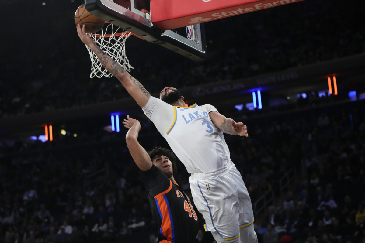 Los Angeles Lakers forward Troy Brown Jr. (7) controls the ball during an  NBA basketball game against the Memphis Grizzlies in Los Angeles, Friday,  Jan. 20, 2023. (AP Photo/Ashley Landis Stock Photo - Alamy