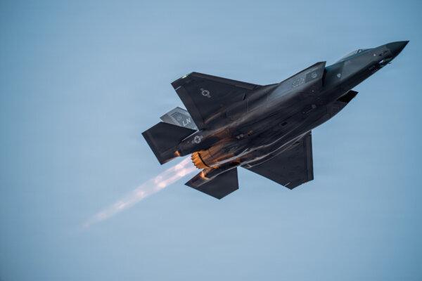 CENTCOM: US Carried Out Self-Defense Strikes in Iran; Key Texas Primary Runoffs Today | NTD Good Morning (May 26)