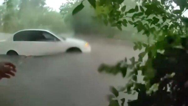 Officer Saves Baby From Flooded Car