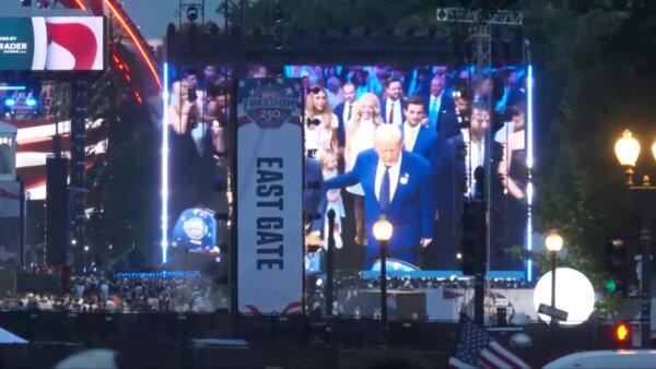 Trump Turns 80 With UFC Event on the South Lawn