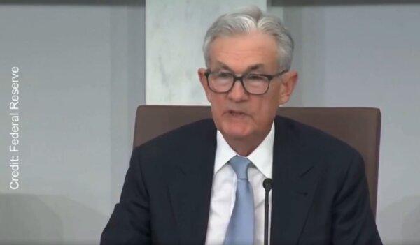 Federal Reserve Chief Calls On Educators to Teach Students About Economics