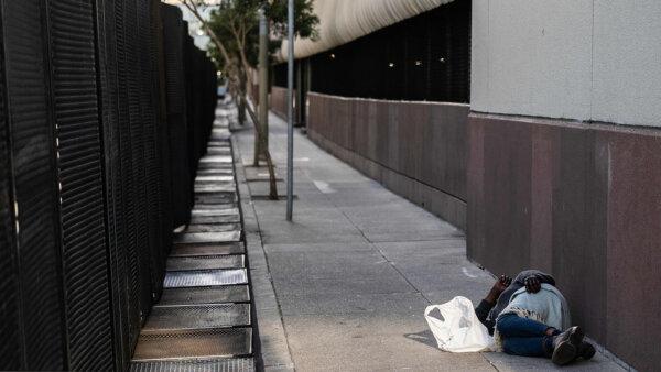 Downtown San Francisco Cleaned Up for APEC