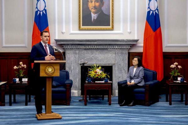 US Rep. Mike Gallagher Meets Taiwan’s President Tsai