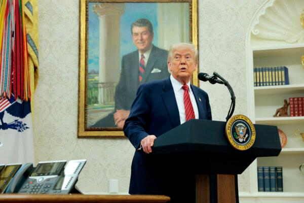Trump Rules Out Tariff Cuts Ahead of China Talks; No Pope Chosen on Conclave’s First Day