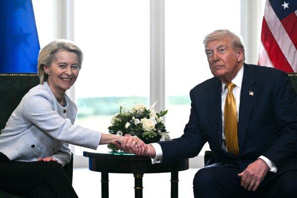 Trump Meets EU’s von der Leyen on Sunday: Trade Talks and More